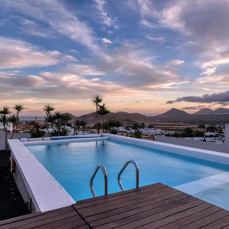 Villa El Erizo - Pool By Lanzarote
