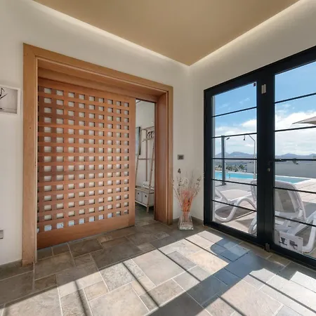 Villa El Erizo - Pool By Lanzarote Nazaret